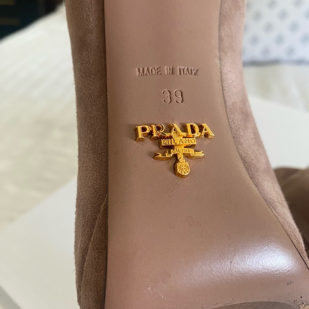 AUTHENTIC light pink Prada  Heels Elegant Suede Design - Picture 12 of 14